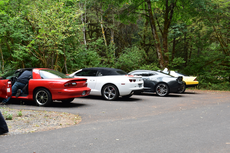 Illustration for article titled Columbia River Camaro Club Fall Colors Run 2017
